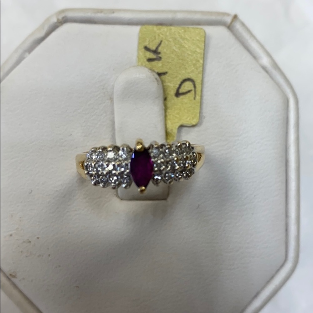 14K yellow gold diamonds ruby ring - Picture 3 of 8